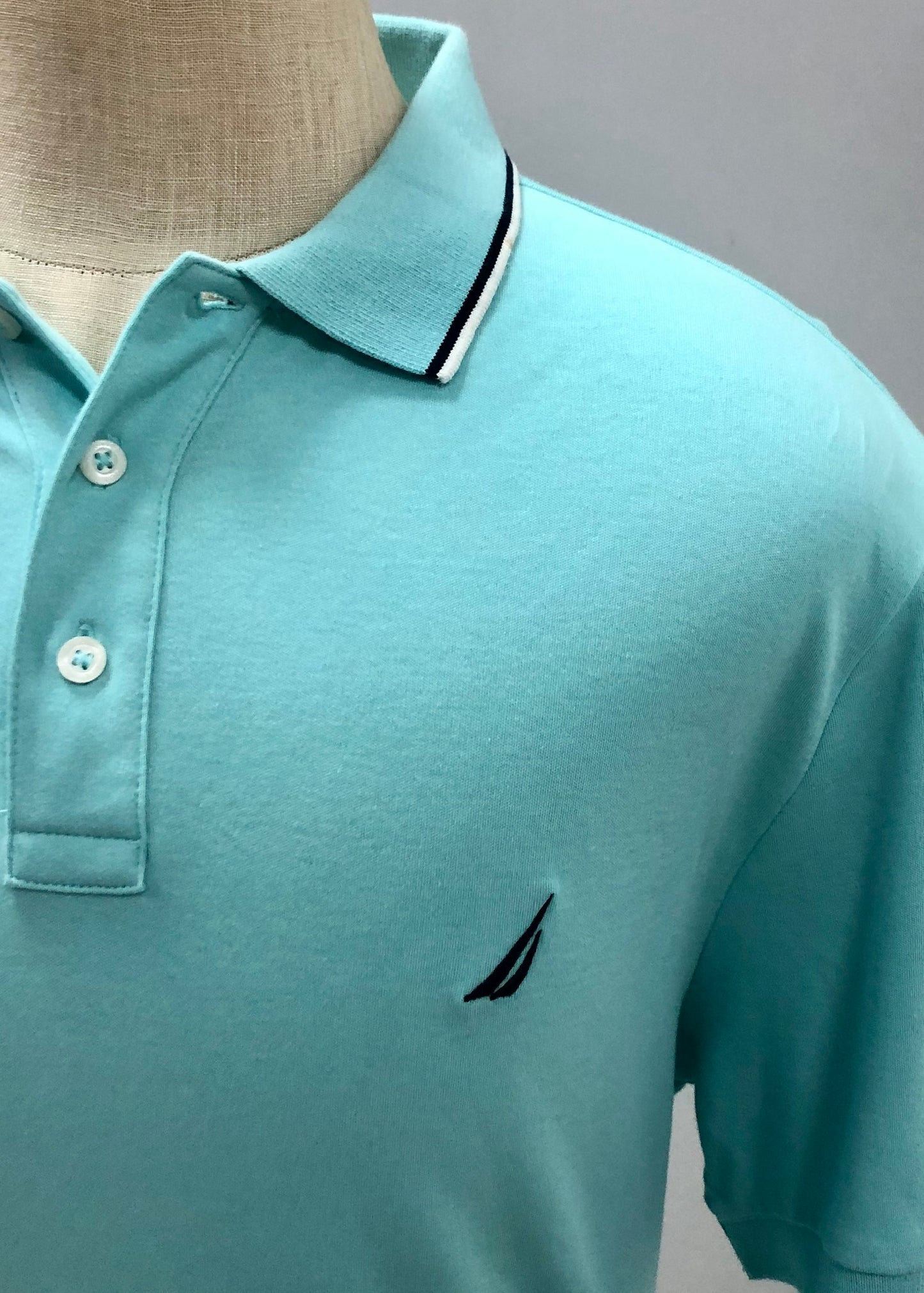 Camiseta Polo Nautica ⚓️  color turquesa claro Talla XL Entalle Regular