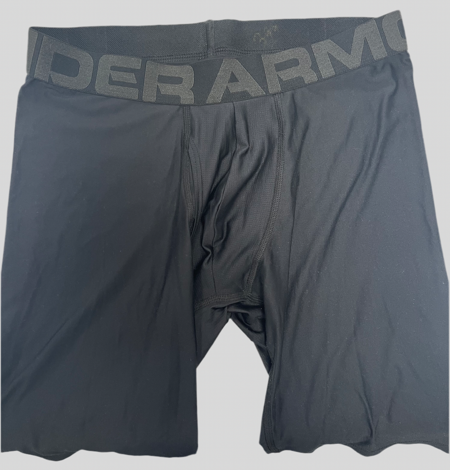 Boxers Briefs Under Armour 🏋🏽 Tela Performance Tech de 9” de largo color negro Talla M