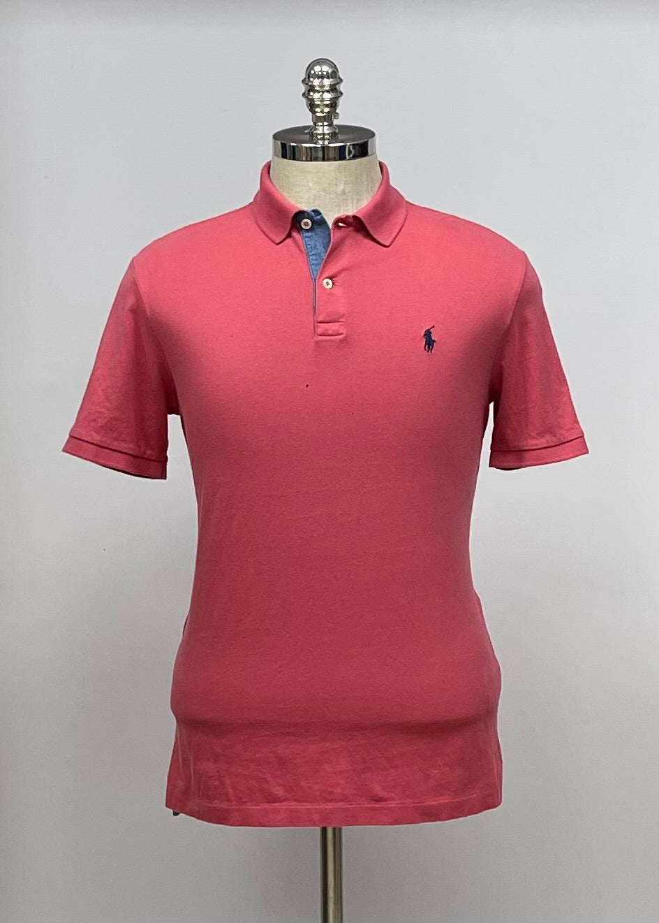 Camiseta Polo Ralph Lauren 🏇🏼 color rosado magenta Talla S Entalle Clásico