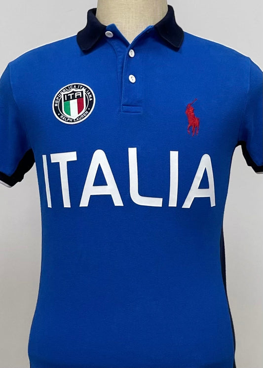 Camiseta Polo Ralph Lauren 🏇🏼 color azul con diseño de Italia y con logo en rojo Talla S Custom Fit