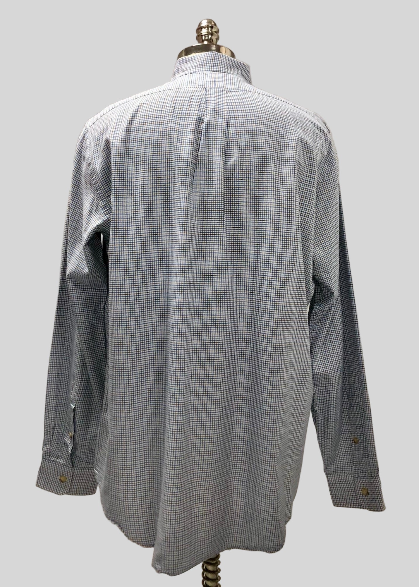 Camisa Polo Ralph Lauren 🏇🏼 Color blanco de cuadros en color azul y negro Talla L Entalle Regular