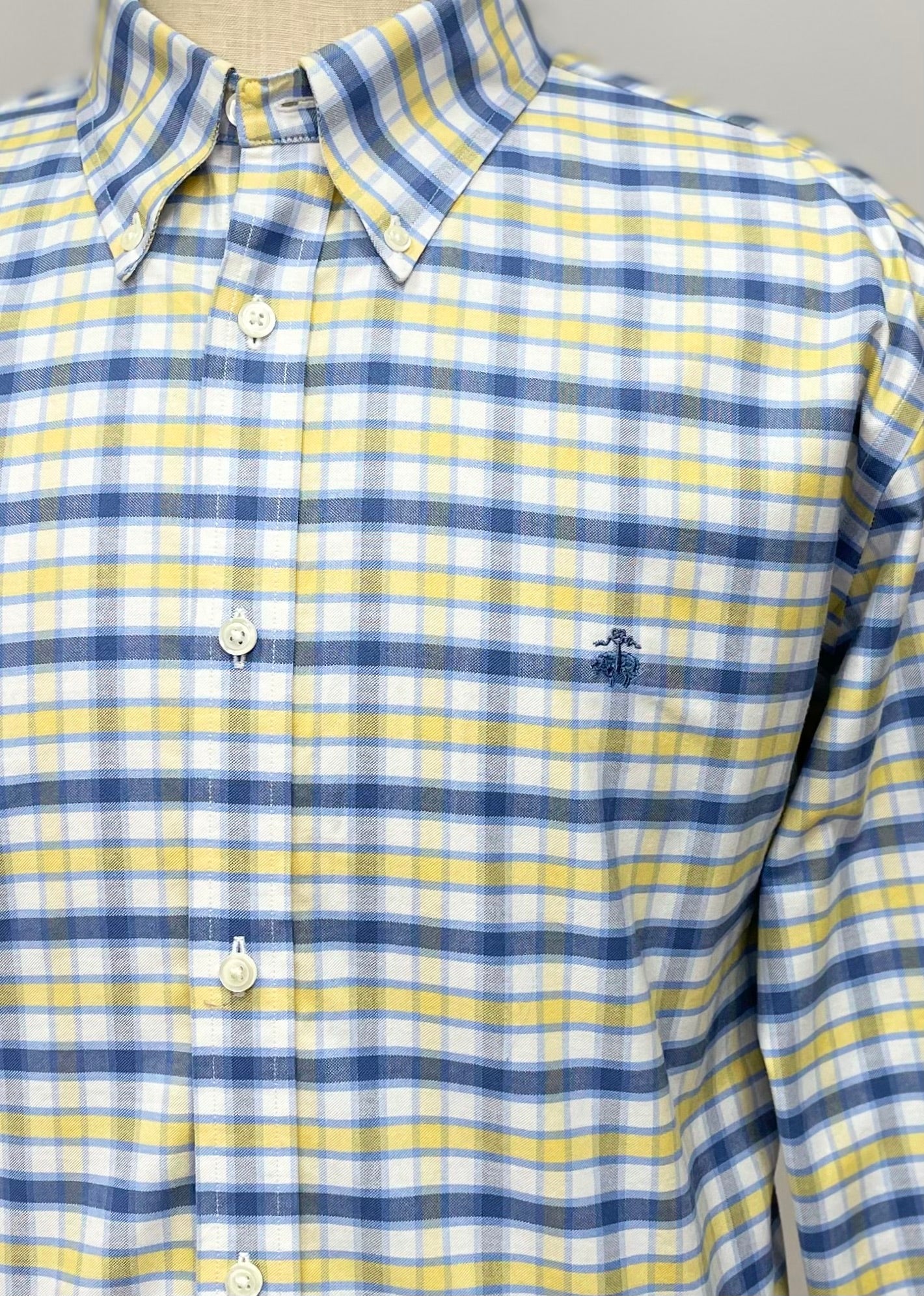 Camisa Brooks Brothers 🐑 color blanco con patrón de cuadros azul y amarillo Talla XL Entalle Regular