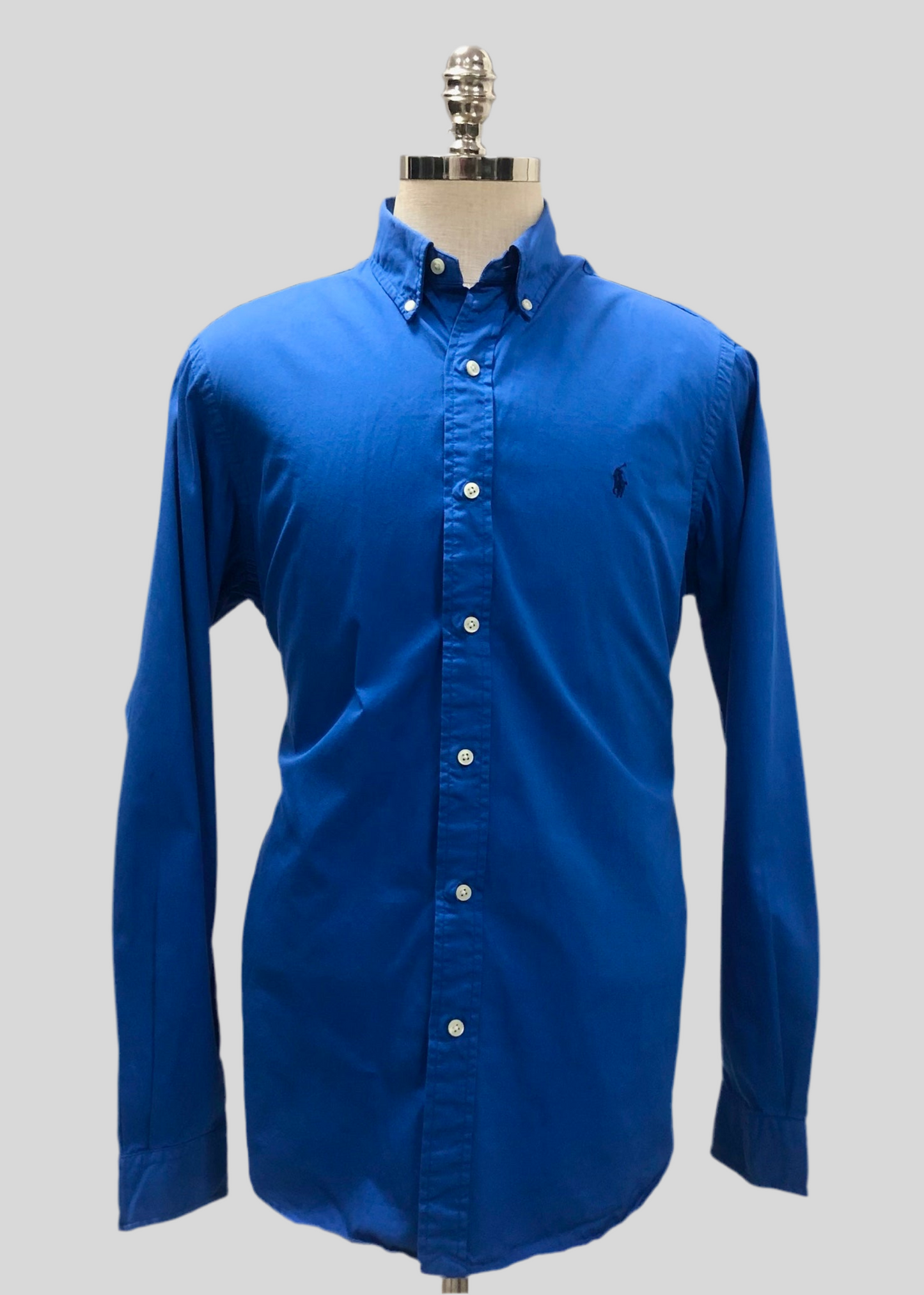 Camisa de botones Polo Ralph Lauren 🏇🏼  en color azul Talla L Entalle Clásico