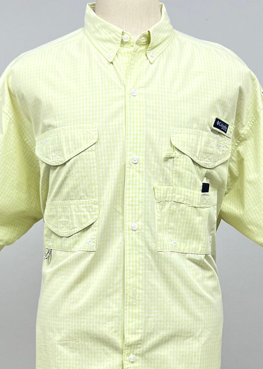 Camisa Columbia 🔹 Color blanco con patrón de cuadros en amarillo Manga corta Talla XL