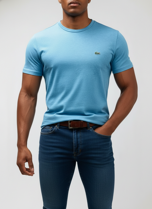 Camiseta cuello Redondo Lacoste 🐊 color azul con el logo bordado tradicional Talla Small