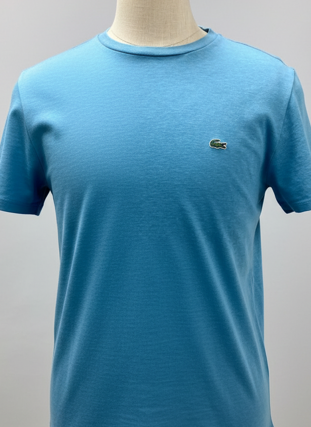 Camiseta cuello Redondo Lacoste 🐊 color azul con el logo bordado tradicional Talla Small