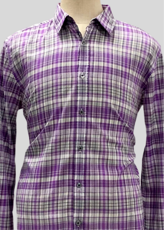 Camisa de botones Hugo Boss 🇩🇪 color blanco con patrón de cuadros morado y gris Talla XL Entalle Slim Fit