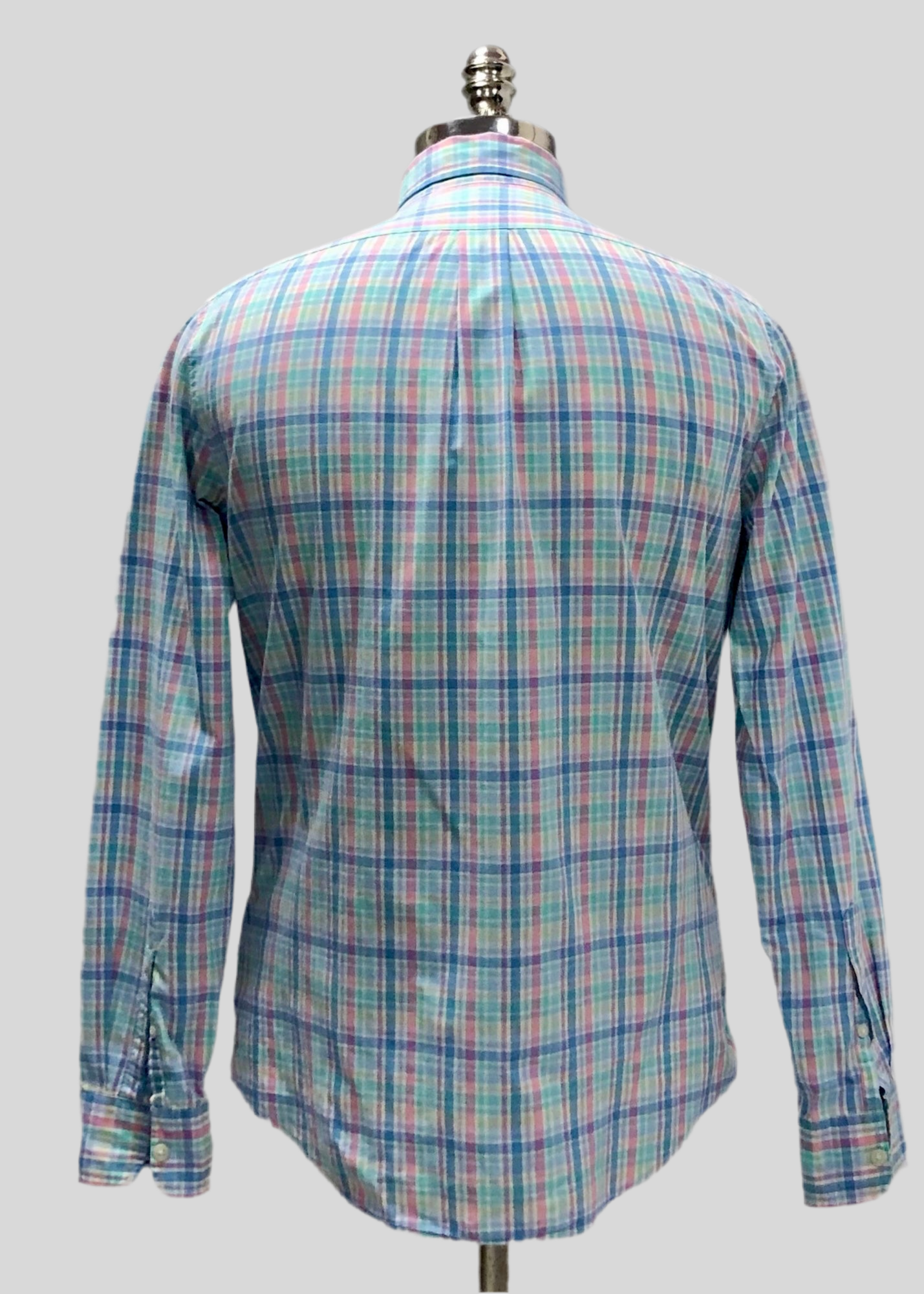 Camisa de botones Vineyard Vines 🐳 color blanco de cuadros en color celeste, azul y rosado Talla S Entalle Slim Fit