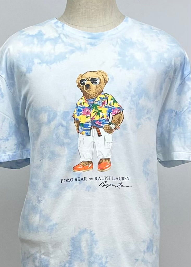 Camiseta cuello redondo Polo Ralph Lauren 🏇🏼 Tye dye color celeste y blanco con diseño de polo bear Talla XXL Entalle Clásico