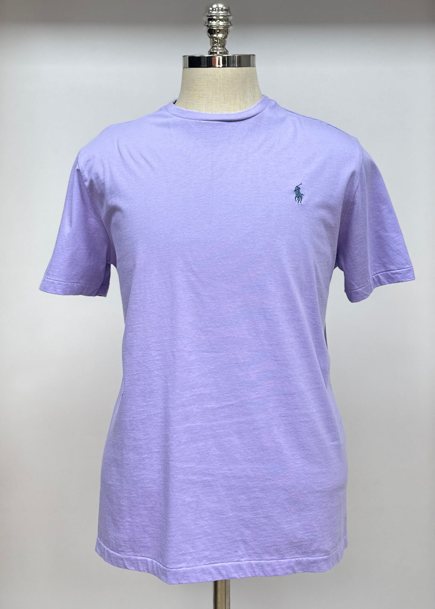 Camiseta cuello Redondo Polo Ralph Lauren 🏇🏼 color lila manga corta Talla Large Entalle Regular