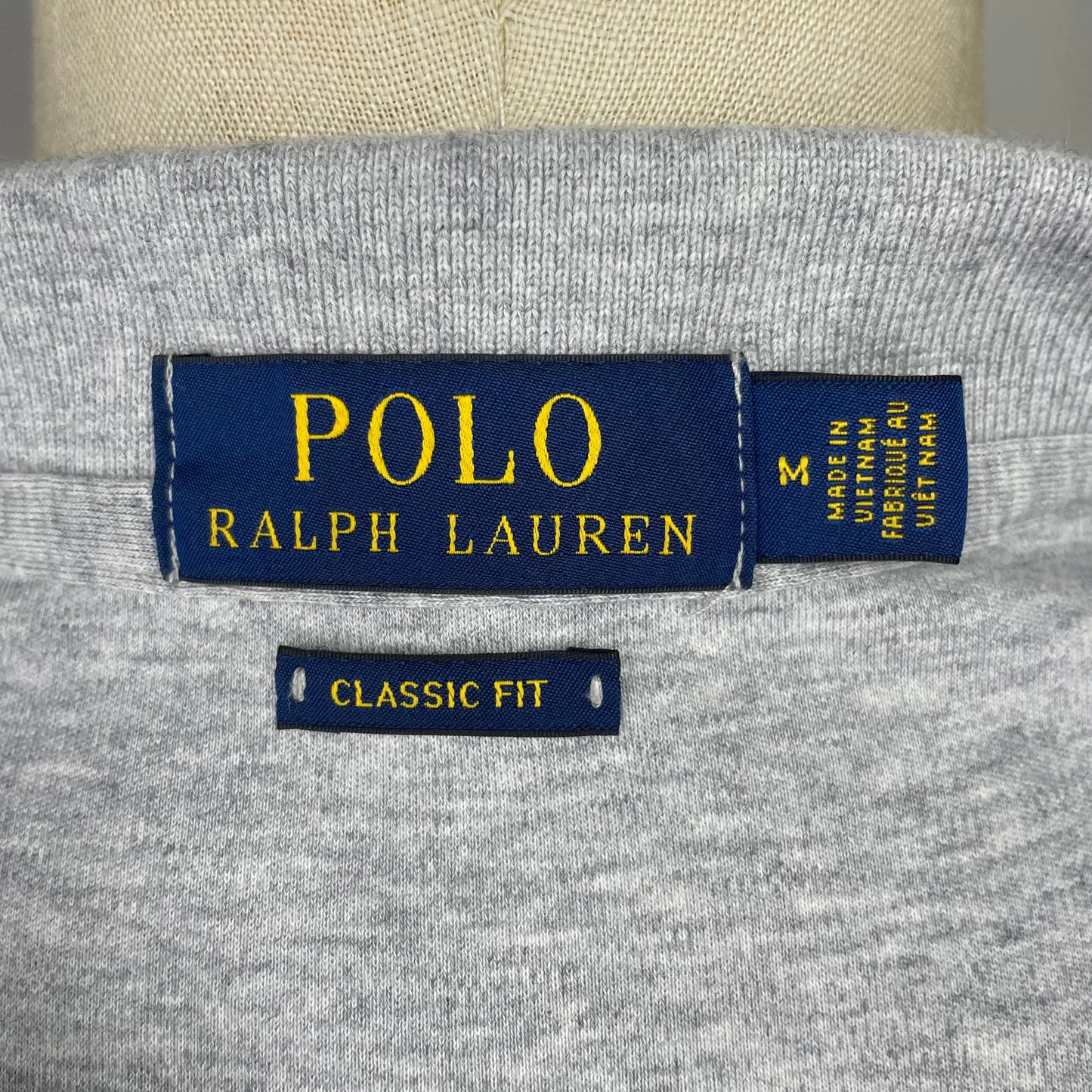 Camiseta Polo Ralph Lauren 🏇🏼color gris claro Talla M Entalle Clásico