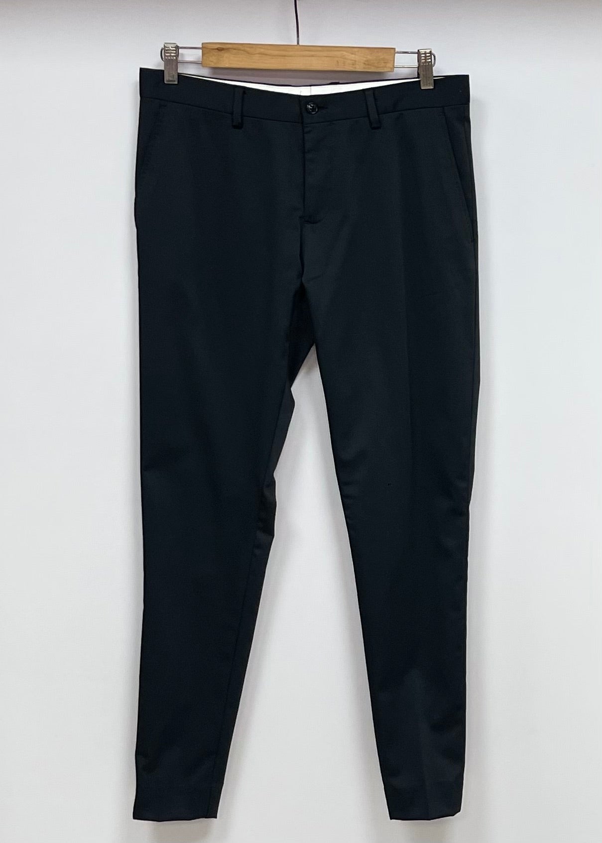 Pantalon de vestir Zara 🇪🇸 Color negro Talla 31 Corte Slim Fit