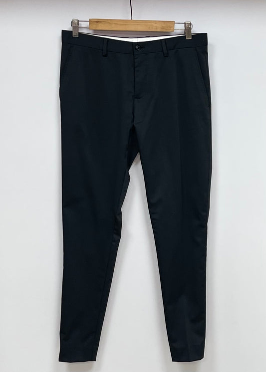 Pantalon de vestir Zara 🇪🇸 Color negro Talla 31 Corte Slim Fit