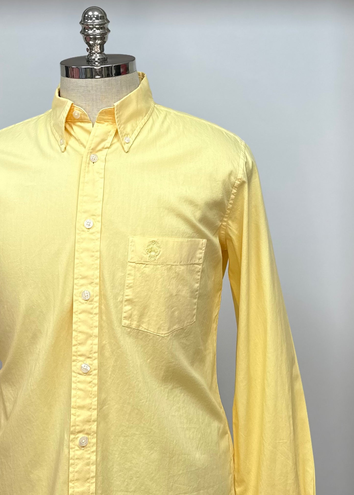 Camisa de botones Brooks Brothers 🐑 color amarillo Talla M Entalle Regular