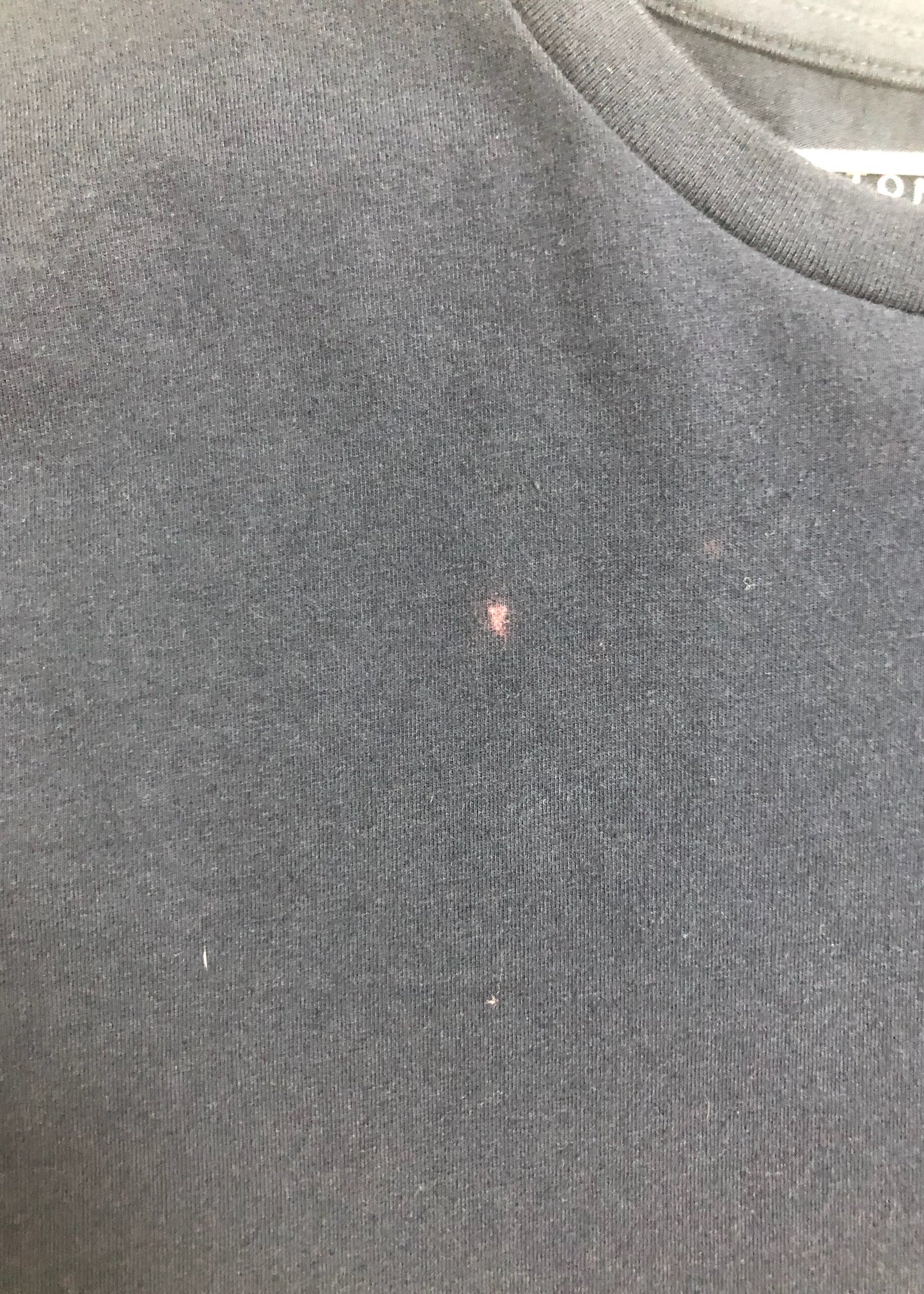 Camiseta cuello Redondo Tommy Hilfiger 🇺🇸 color azul navy Talla XL Entalle Regular (ver descripción)