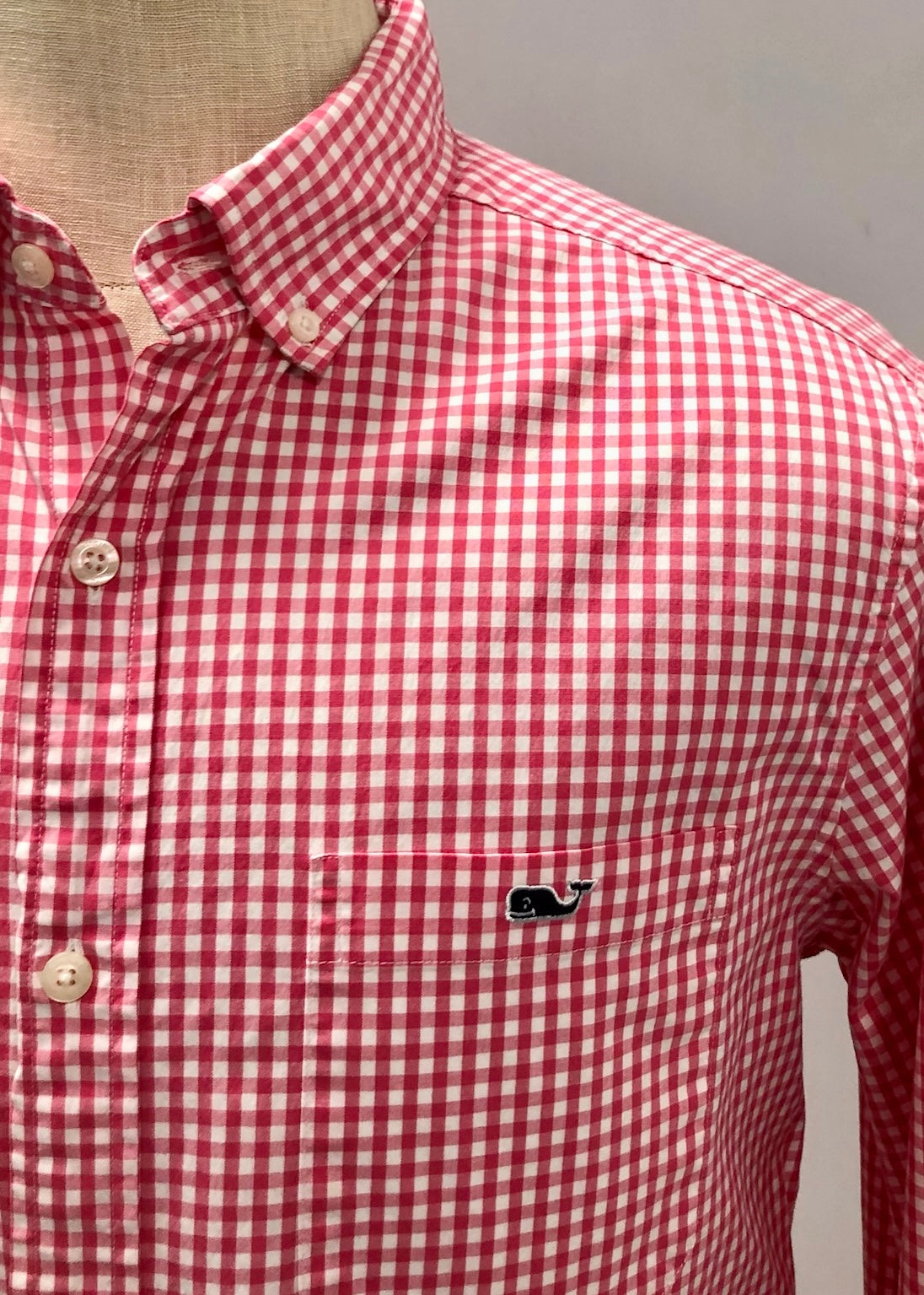 Camisa de botones Vineyard Vines 🐳 de cuadros gingham en color rosado y blanco Talla M Entalle Clásico