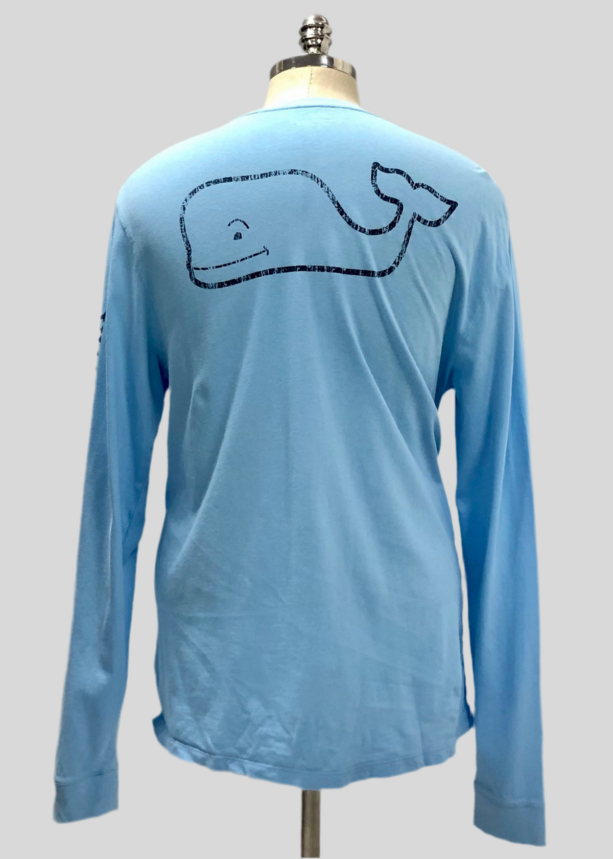 Camiseta cuello redondo Vineyard Vines 🐳 color celeste con Diseño de ballena Talla L