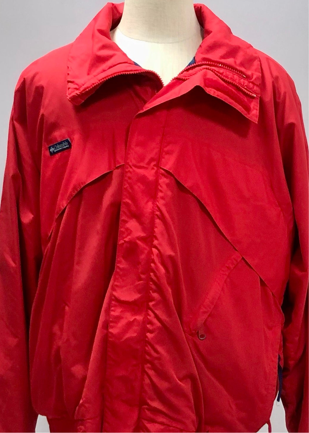 Jacket Columbia 🔷 color rojo con zíper completo Talla XL (ver descripción)