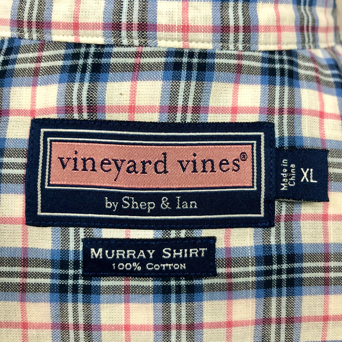 Camisa Vineyard Vines 🐳 Color blanco con de cuadros en color rojo y azul Talla XXL Entalle Regular