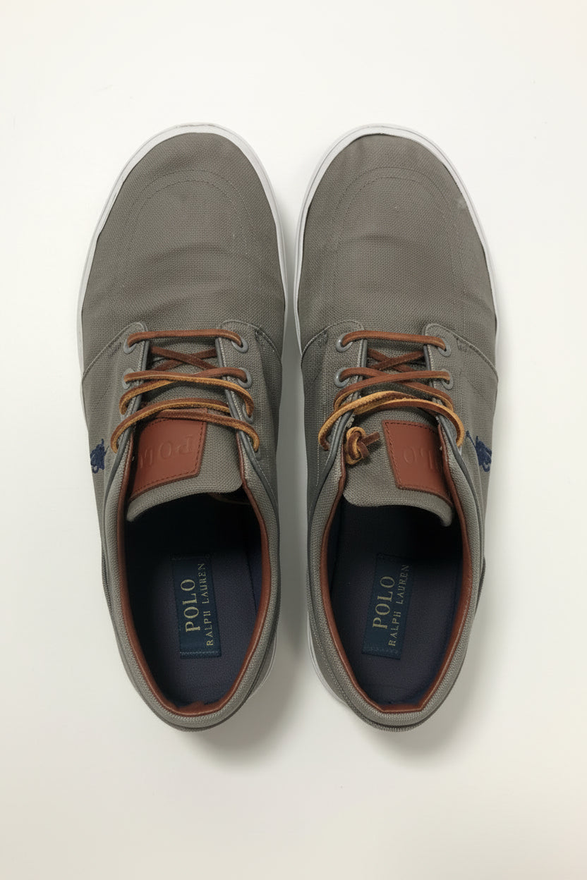 Zapatillas Casuales Polo Ralph Lauren🏇 Color gris con detalles de cuero Talla 11.5