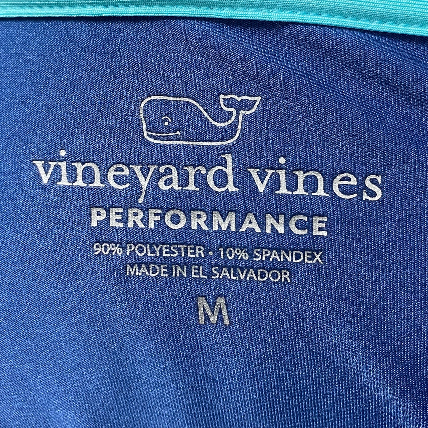 Camiseta con capucha Vineyard Vines 🐳 Tela Performance color azul y logo en turquesa Talla M Entalle Regular