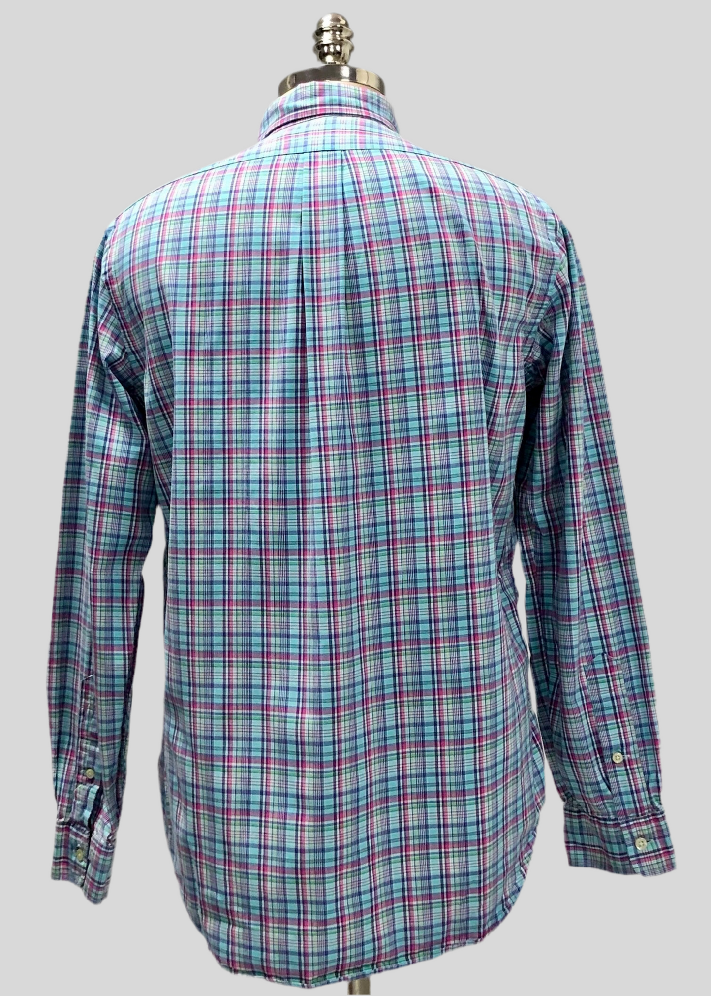 Camisa Polo Ralph Lauren 🏇🏼 con patrón de cuadros tartán celeste, azul navy y rosado Talla M Entalle Regular