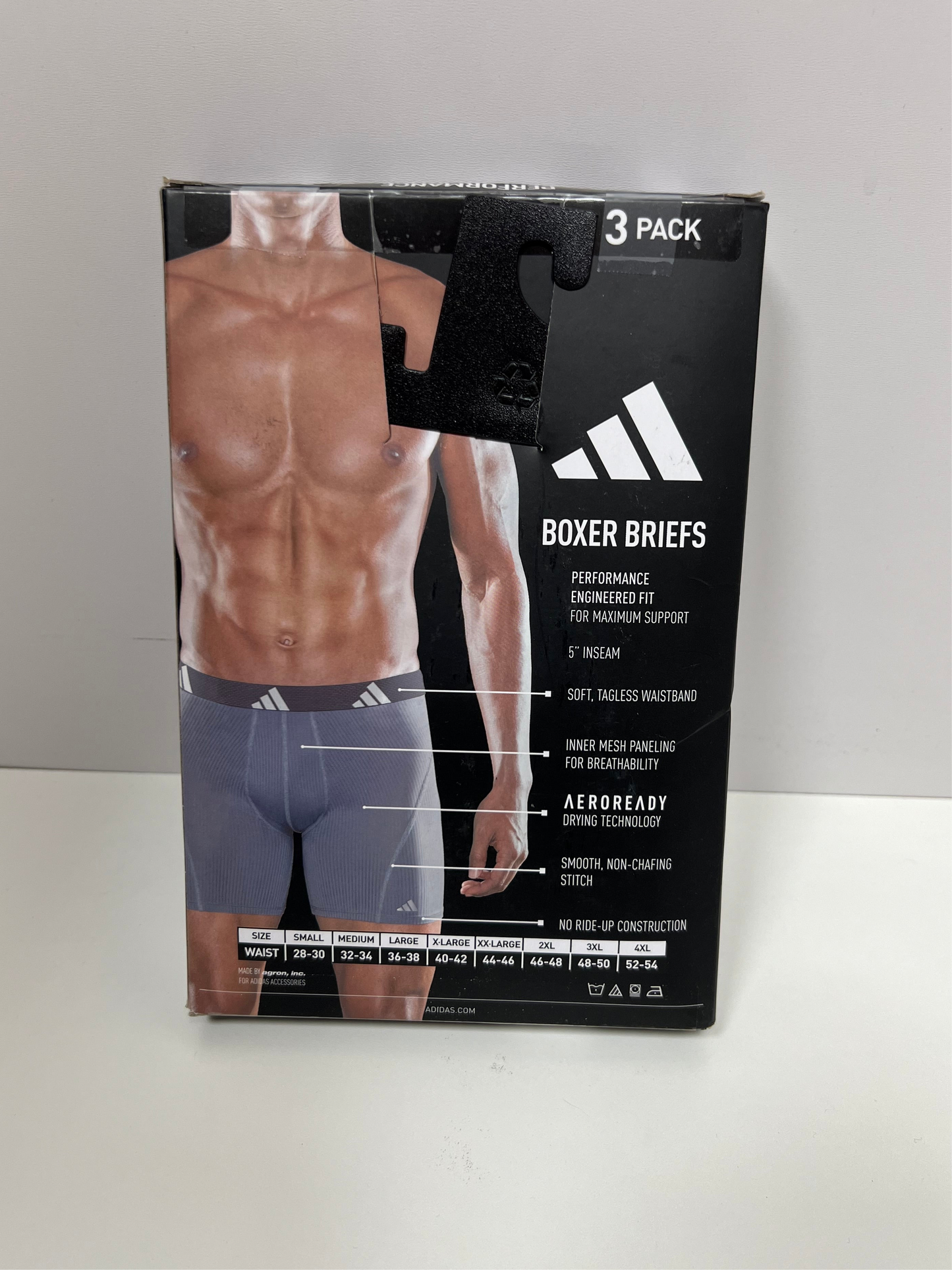 Combo de 3 Boxers Briefs Adidas Tela Performance color rojo, negro y gris Talla L
