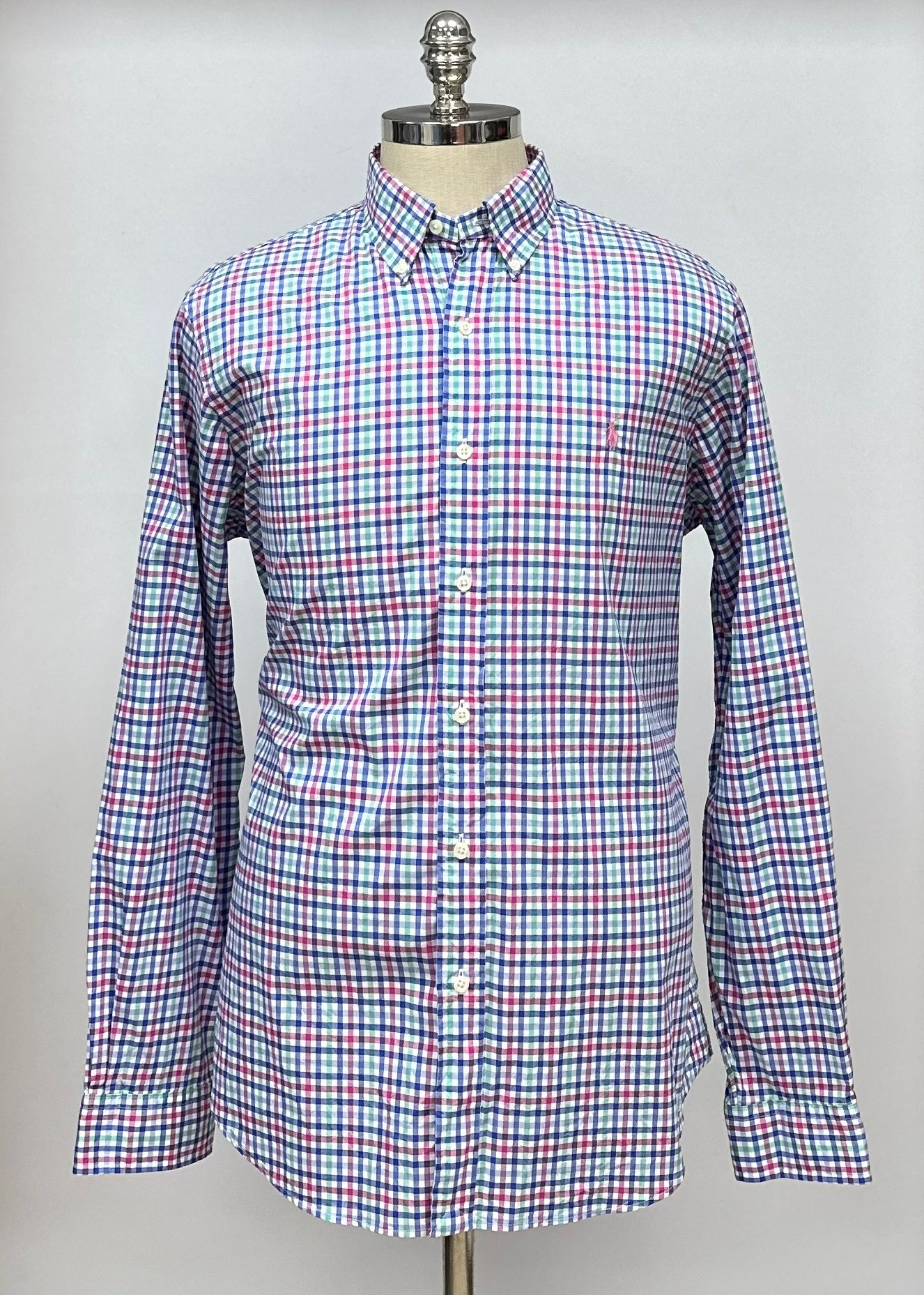 Camisa Polo Ralph Lauren 🏇🏼 color blanco con patron de cuadros en rosado, verde y azul Talla M Entalle Slim Fit