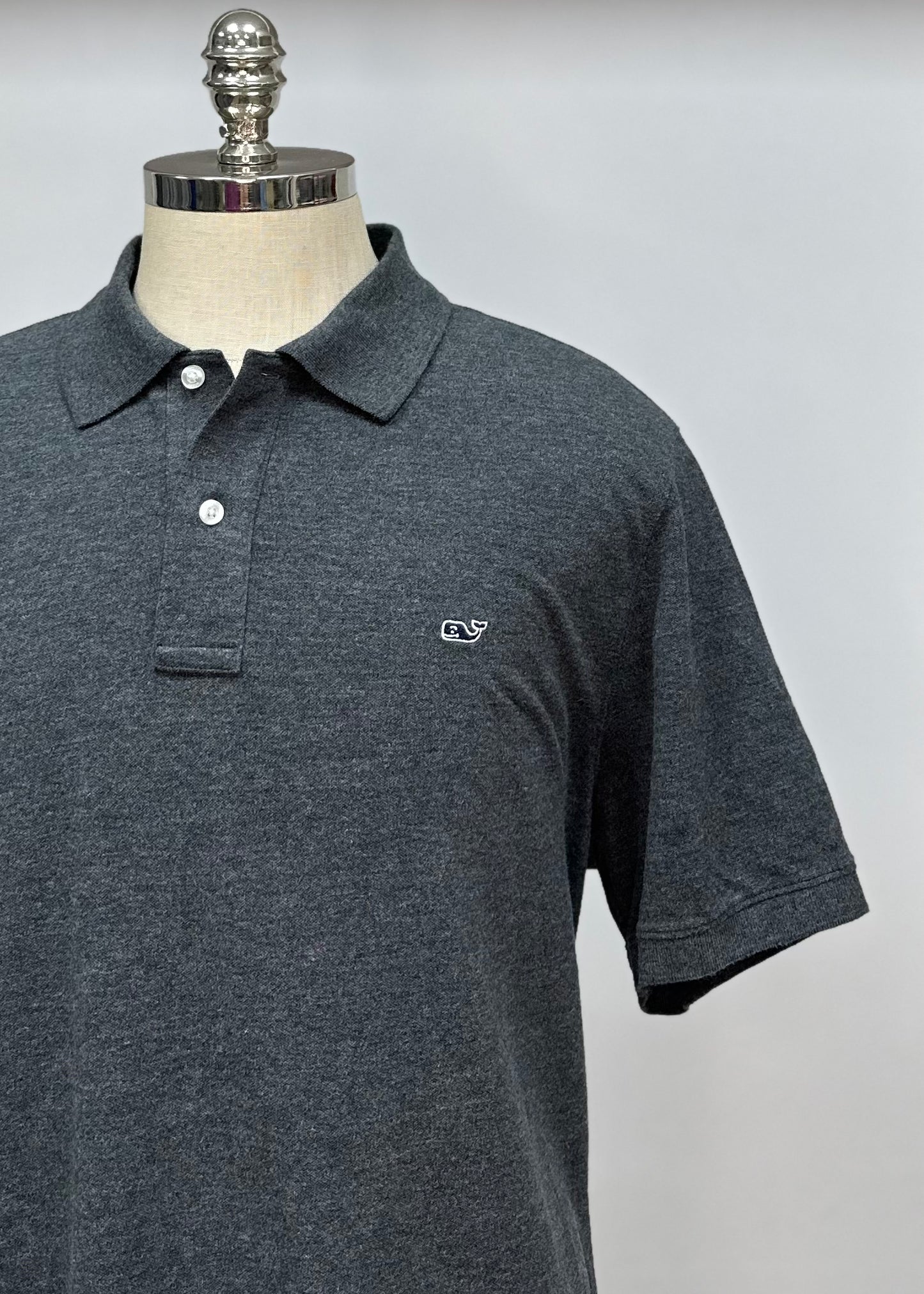 Camiseta Polo Vineyard Vines 🐳 color gris oscuro Talla XXL Entalle Slim Fit