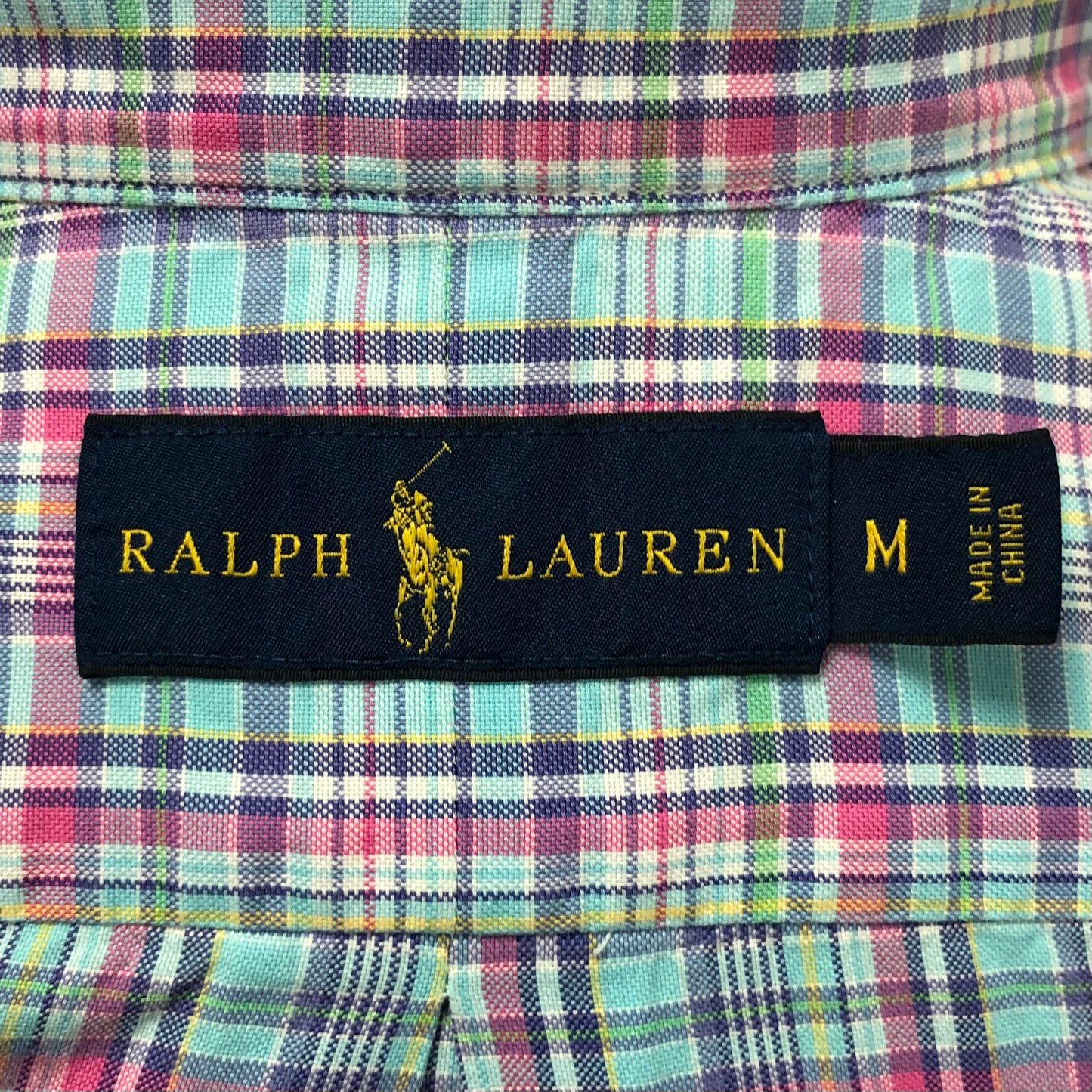 Camisa Polo Ralph Lauren 🏇🏼 con patrón de cuadros tartán celeste, azul navy y rosado Talla M Entalle Regular