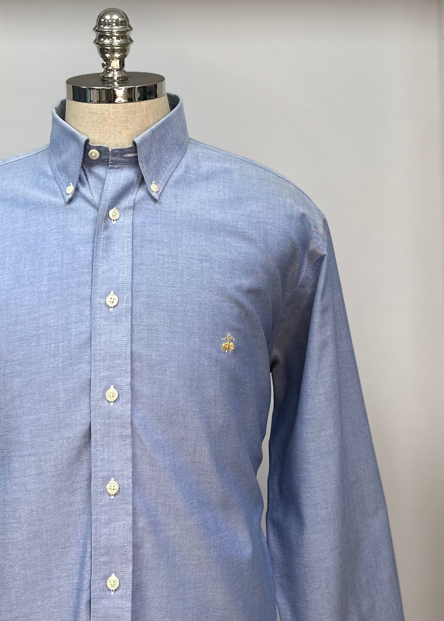 Camisa Brooks Brothers 🐑 color celeste claro tornasol Talla XL Entalle Regular