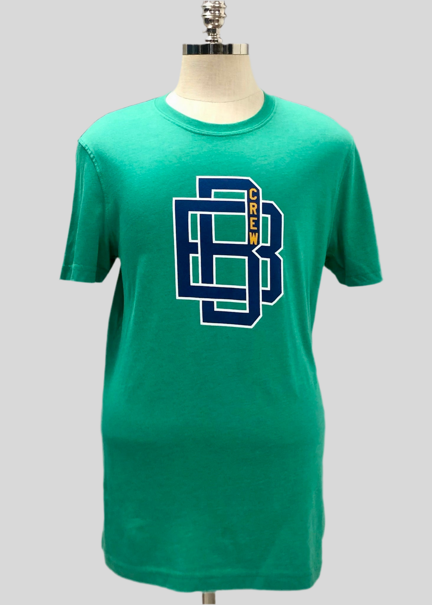 Camiseta cuello redondo Brooks Brothers 🐑 color verde y diseño de logo universitario Talla L (ver descripción)