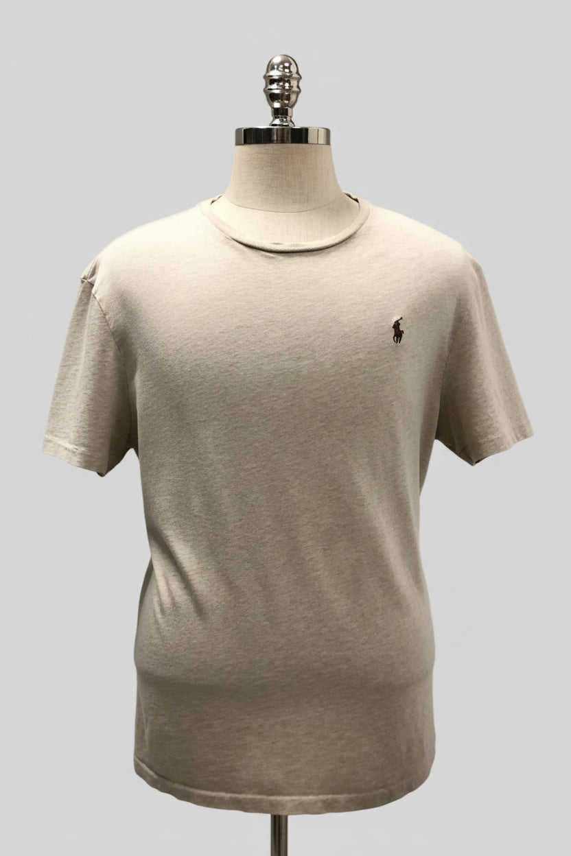 Camiseta cuello redondo Polo Ralph Lauren 🏇🏼 color crema y logo en chocolate Talla XL