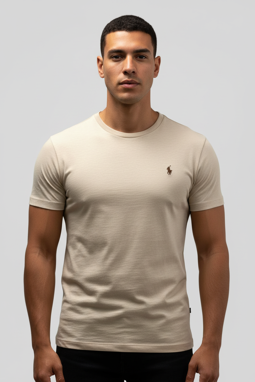 Camiseta cuello redondo Polo Ralph Lauren 🏇🏼 color crema y logo en chocolate Talla XL