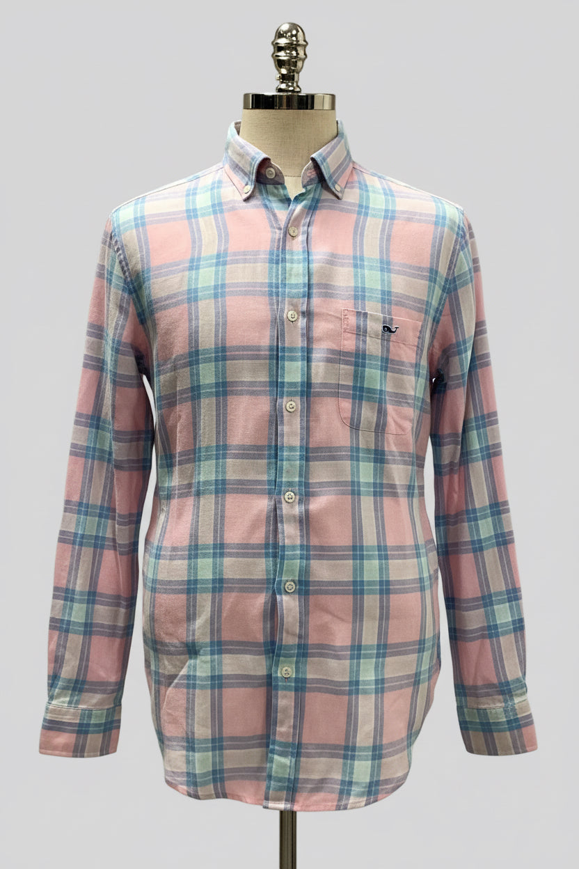 Camisa de botones Vineyard Vines 🐳 De Lino color rosado con patrón de cuadros en azul y blanco Talla M Entalle Clásico