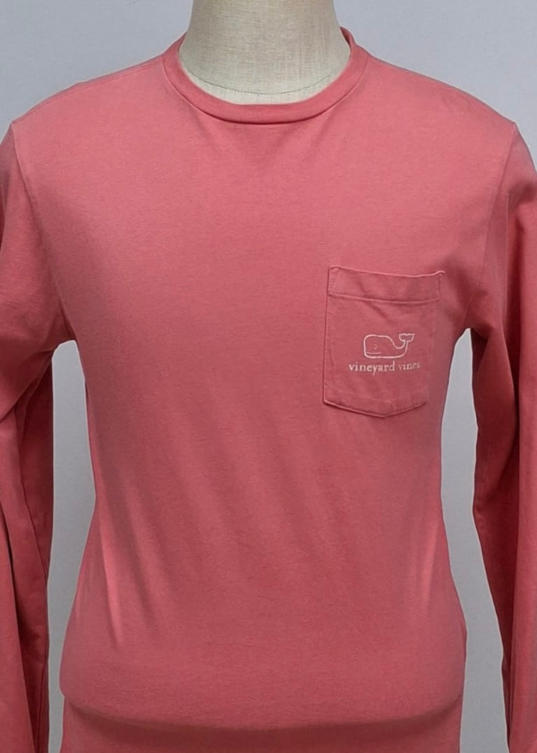 Camiseta de bolsillo Vineyard Vines 🐳 color rosado con Diseño de ballena en blanco Talla S