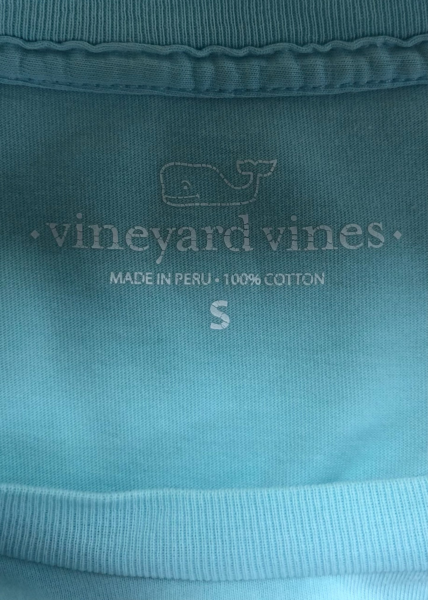Camiseta cuello redondo Vineyard Vines 🐳 color verde con diseño de ballena en Talla S