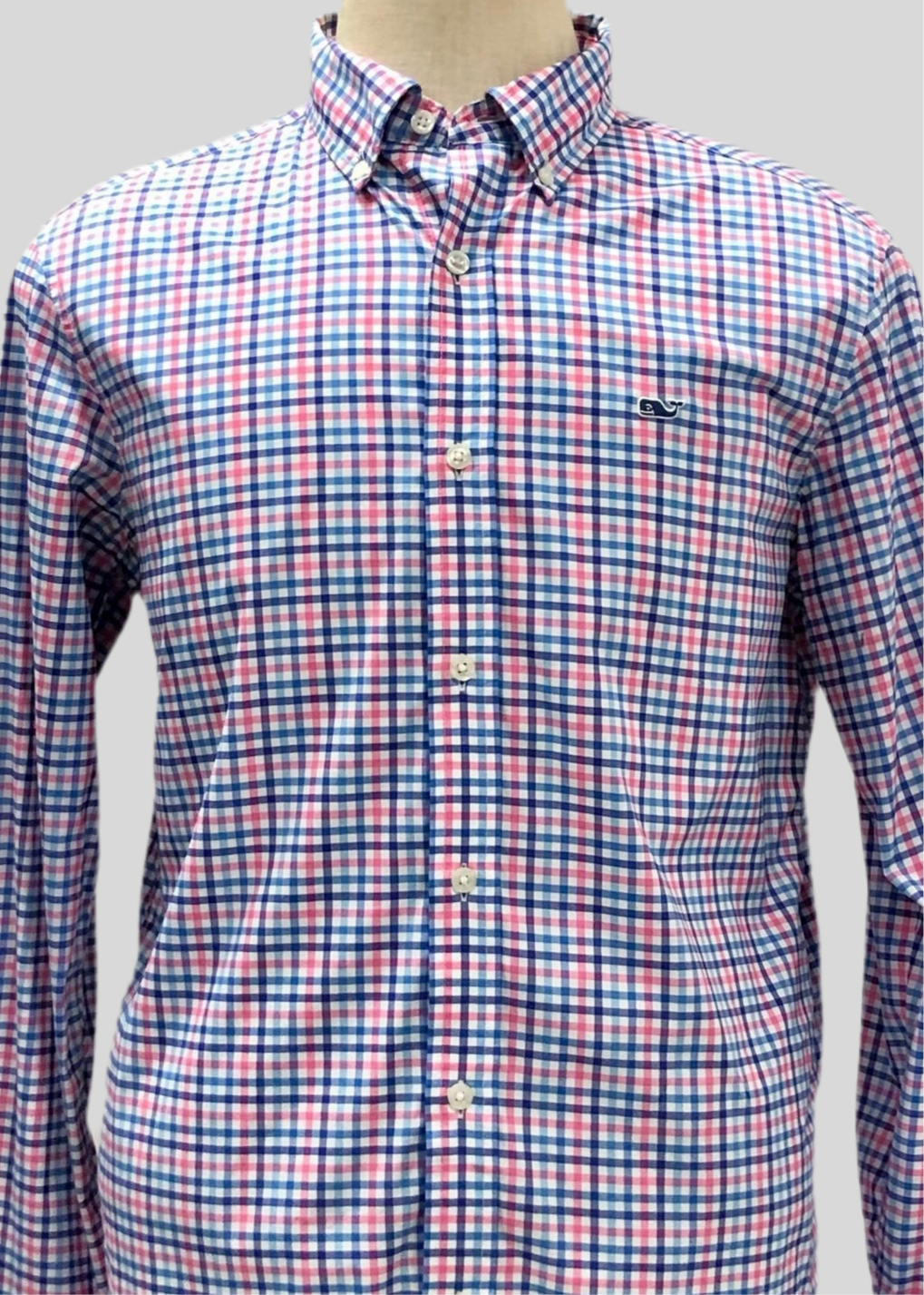 Camisa de botones Vineyard Vines 🐳 Performance de cuadros en color rosado, azul y blanco Talla M Entalle Clásico