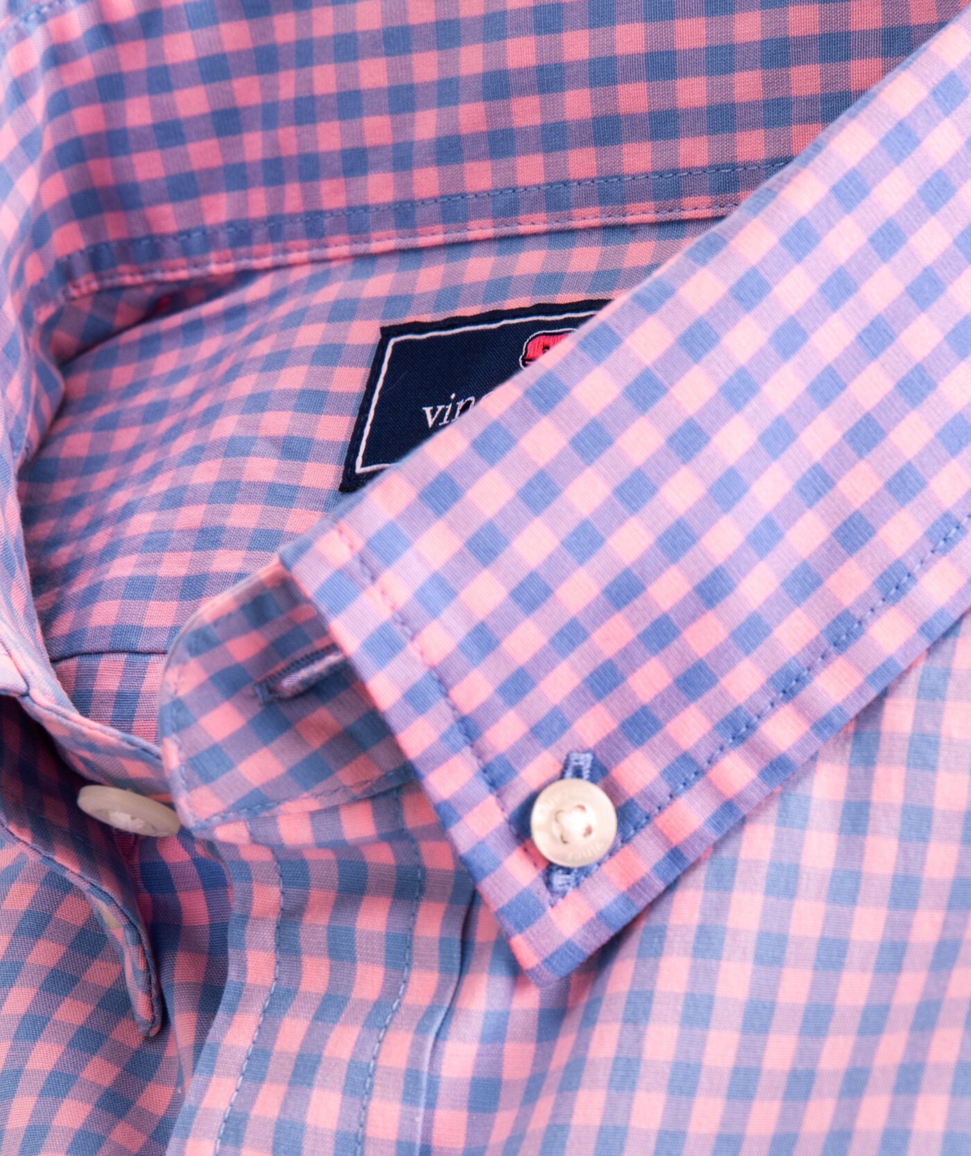 Camisa de botones Vineyard Vines 🐳 con patrón de cuadros en color rosado y celeste Talla S Entalle Slim Fit