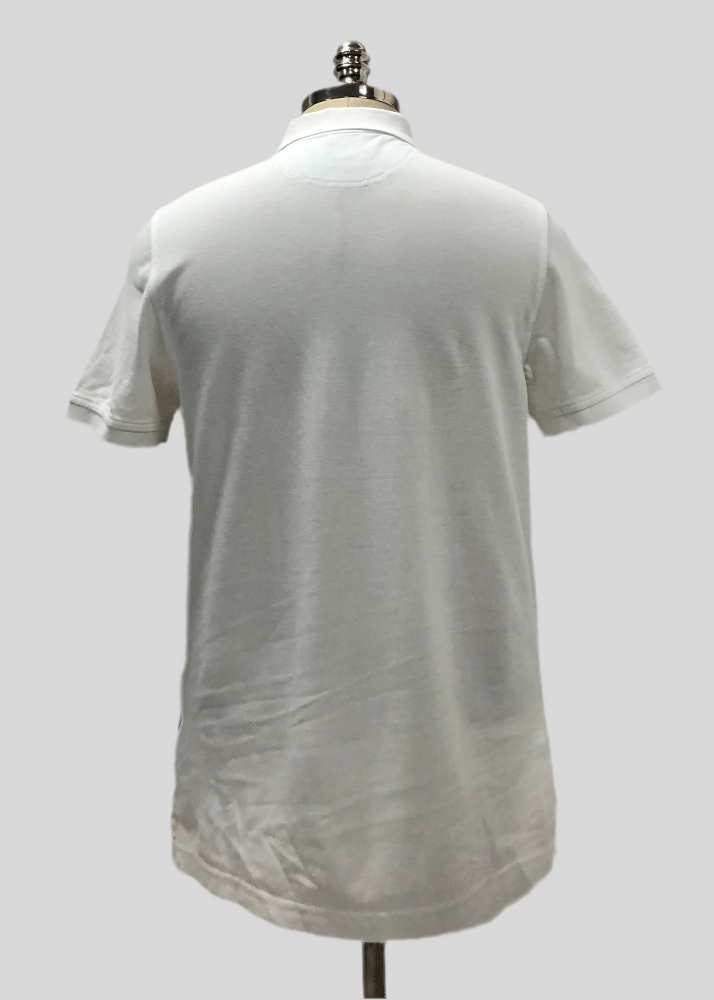Camiseta Polo Brooks Brothers 🐑 color blanco con franjas en azul y amarillo Talla M Entalle Slim Fit