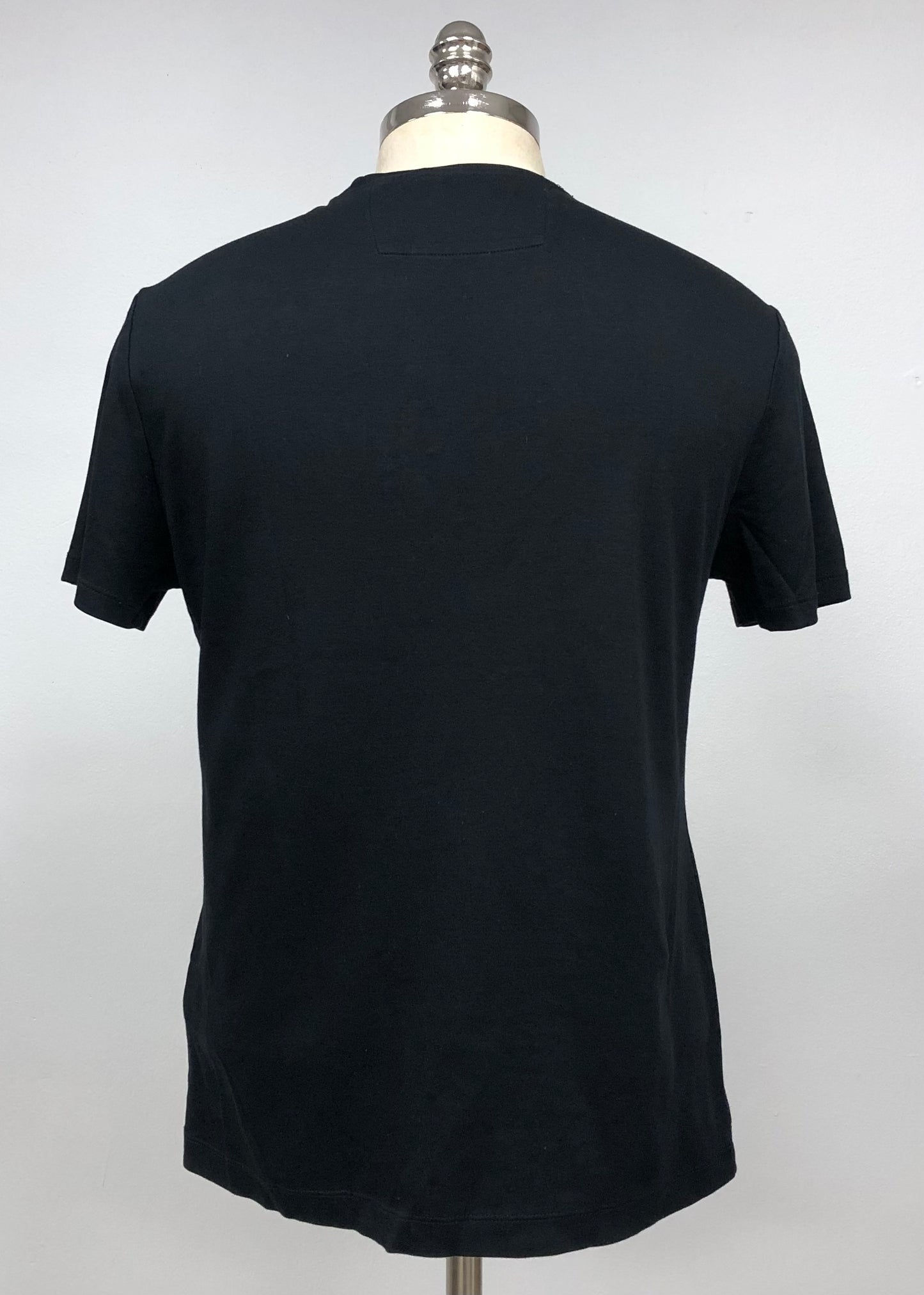 Camiseta cuello redondo Banana Republic 🇺🇸 color negro Talla M