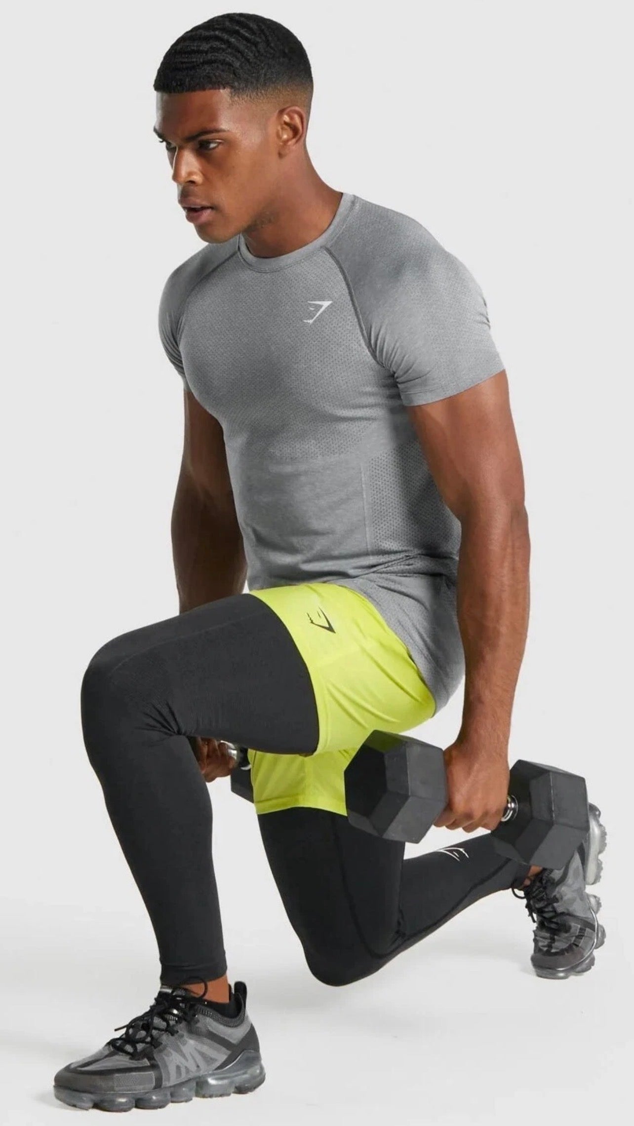 Malla de entrenamiento Gymshark 🏋🏽 para hombre en Color negro y logo en blanco Talla L