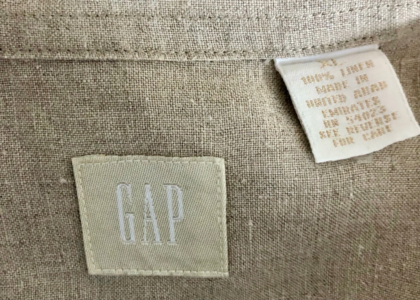 Camisa de botones GAP  de lino color kaki Talla XL Entalle Regular