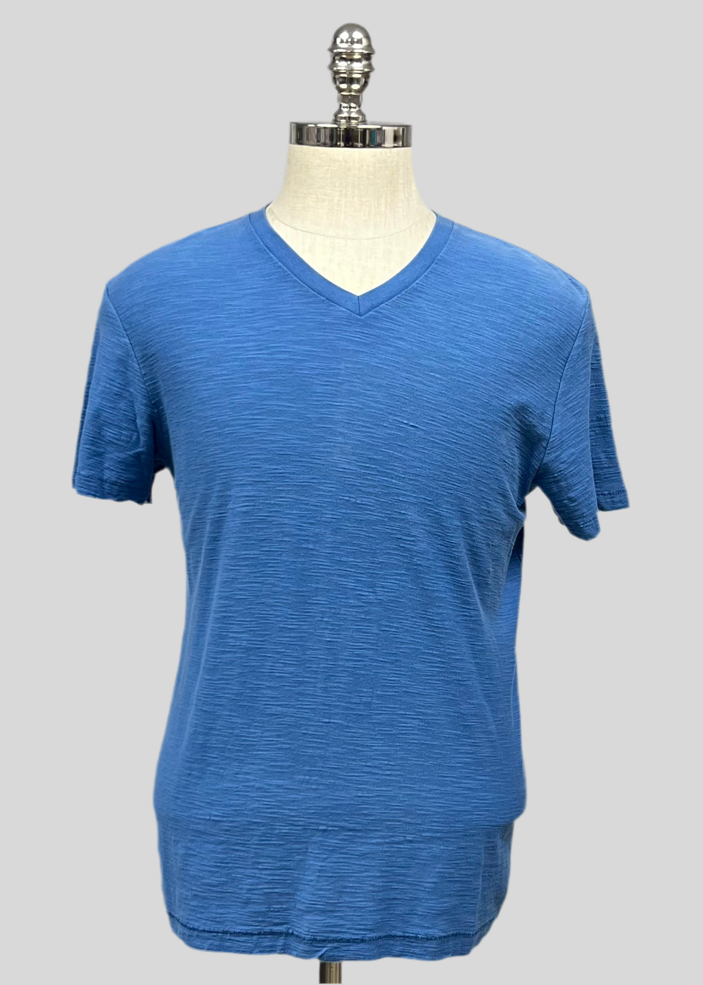 Camiseta cuello V Calvin Klein 🇺🇸 color azul Talla M