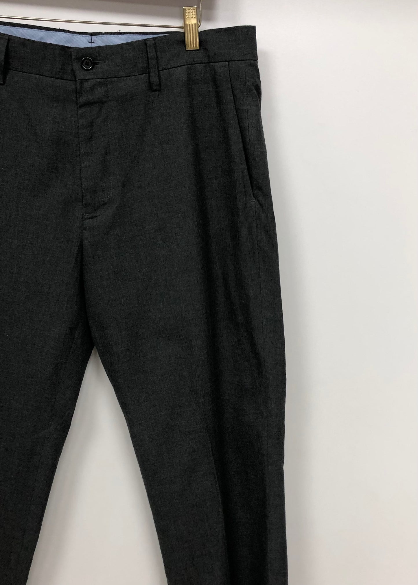 Pantalon de vestir Polo Ralph Lauren Color gris oscuro Talla 33 Corte Stretch Straight Fit (Recto)