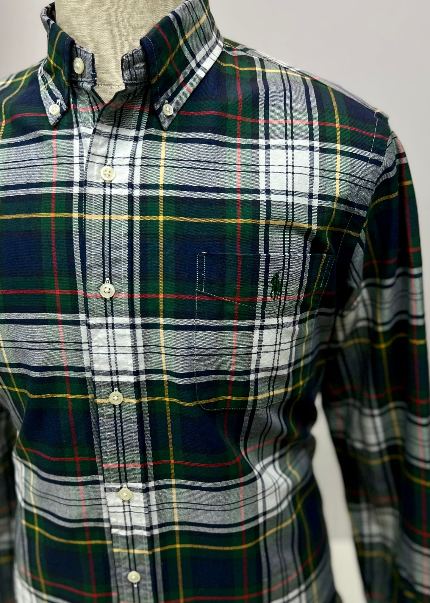 Camisa Polo Ralph Lauren 🏇🏼 Oxford con patron de cuadros verde oscuro, azul y blanco Talla L Entalle Regular