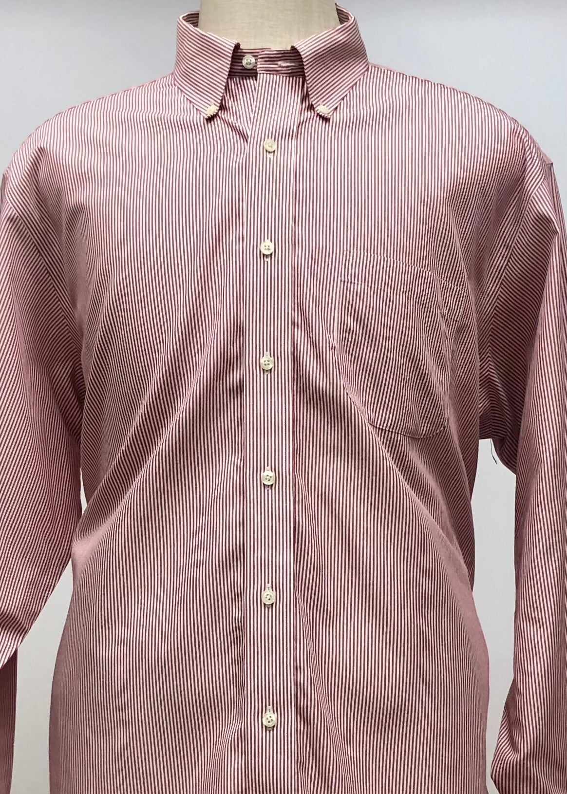 Camisa Brooks Brothers 🐑 color blanco con rayas en rojo Talla XXL Entalle Regular