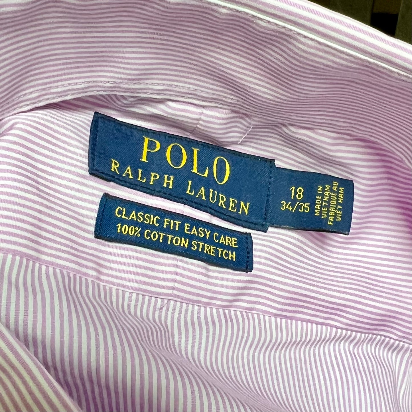 Camisa Polo Ralph Lauren 🏇🏼 color blanco con patron de rayas finas en color rosado Talla XXL Entalle Clásico