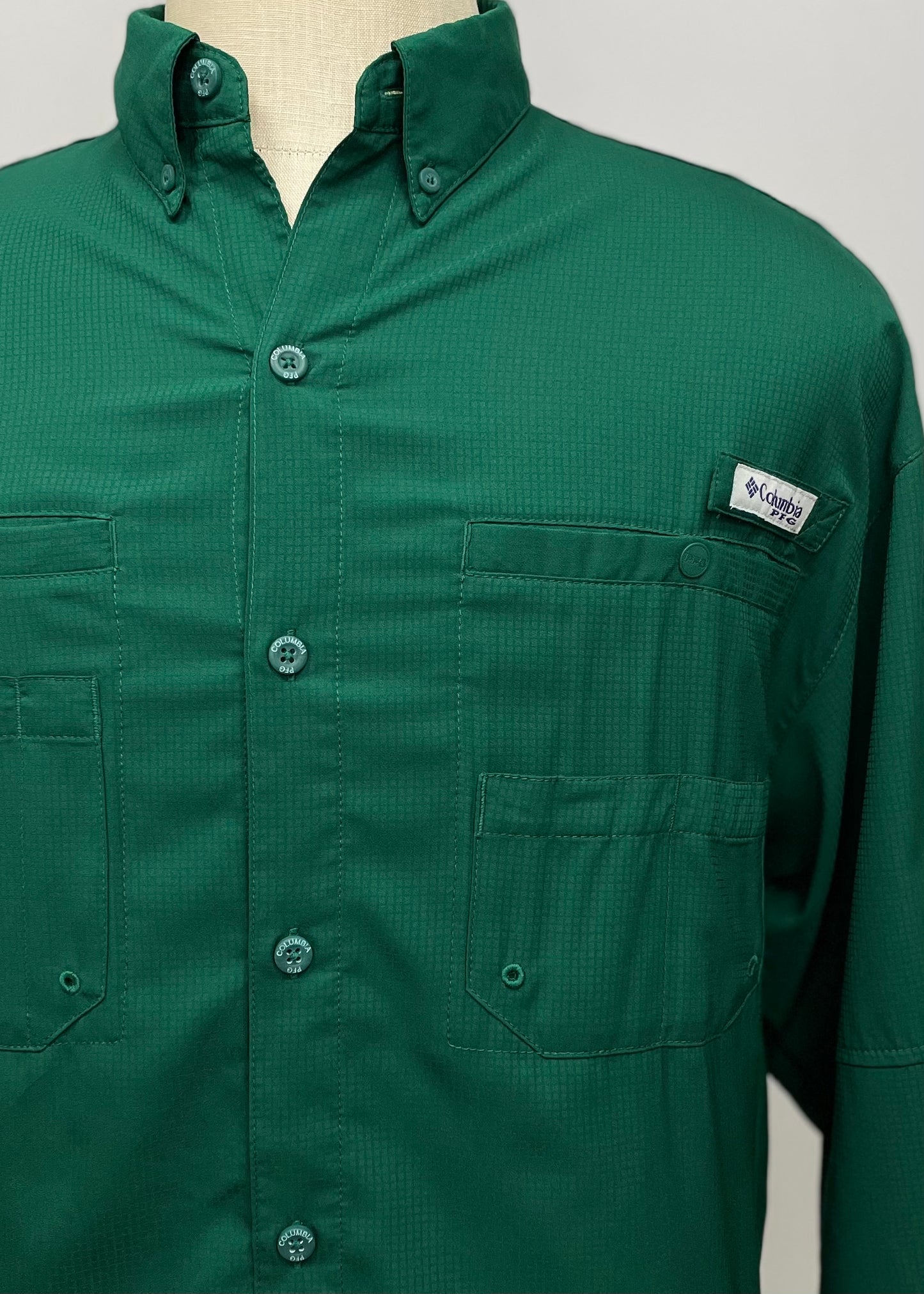 Camisa Columbia 🔹color verde oscuro con Omni Shade Manga larga Talla L