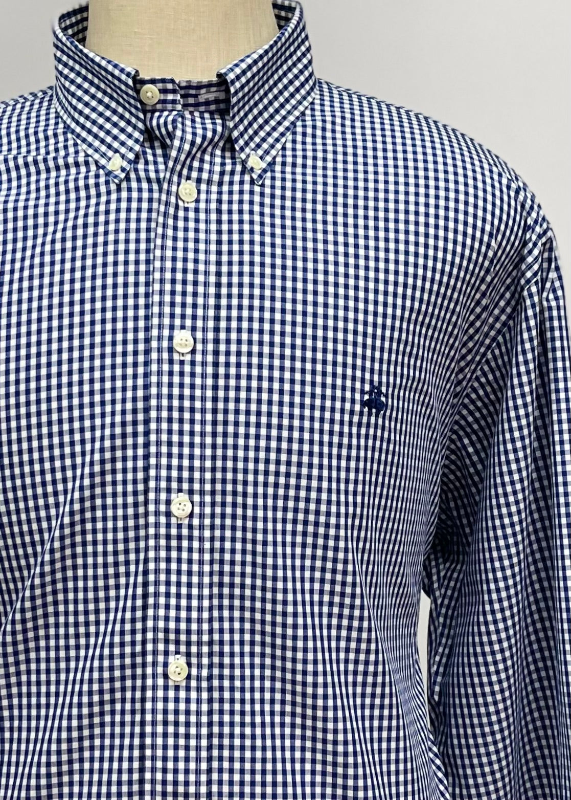 Camisa Brooks Brothers 🐑 con patrón de cuadros gingham en azul oscuro y blanco Talla XXL Entalle Regular